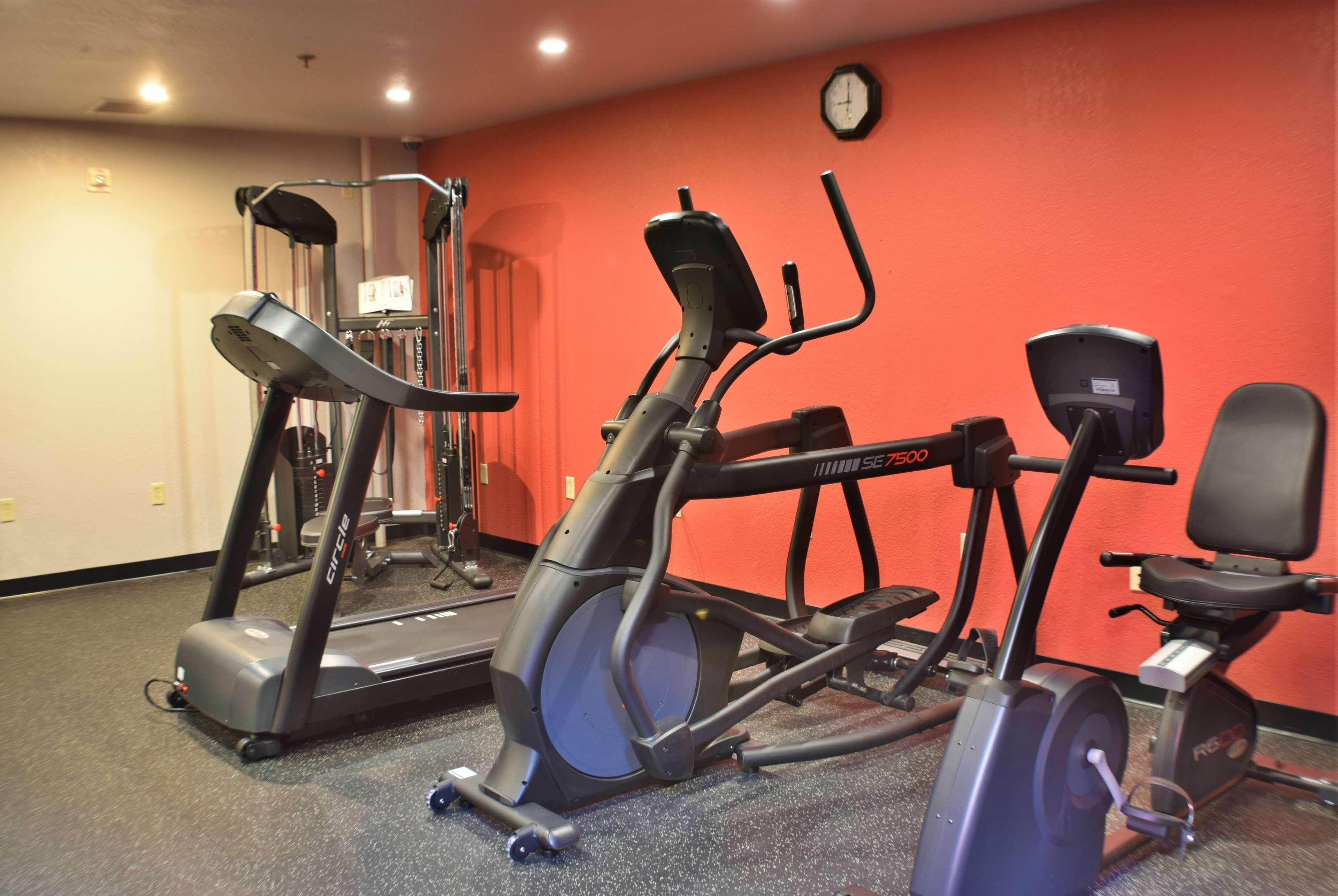 Ramada By Wyndham Sioux Falls Airport - Waterpark Resort & Event Center Ngoại thất bức ảnh