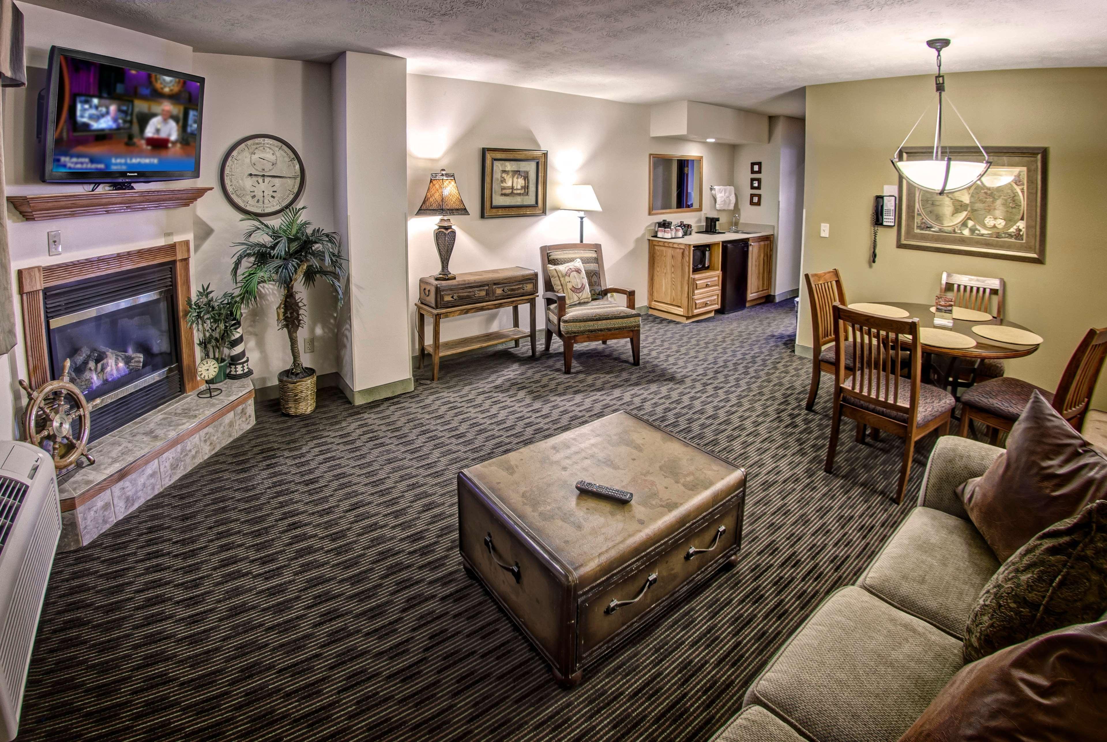 Ramada By Wyndham Sioux Falls Airport - Waterpark Resort & Event Center Ngoại thất bức ảnh