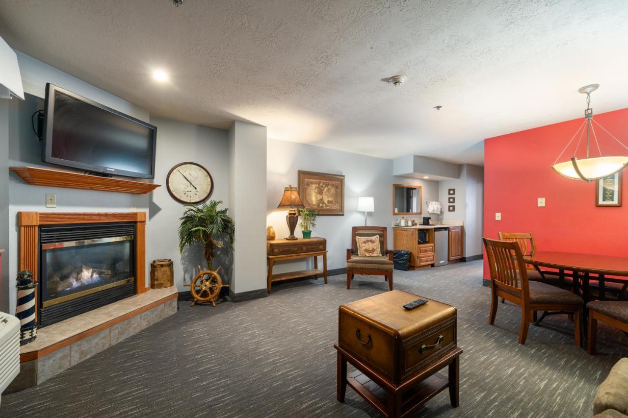 Ramada By Wyndham Sioux Falls Airport - Waterpark Resort & Event Center Ngoại thất bức ảnh